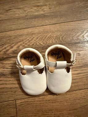 Ivory dress shoes